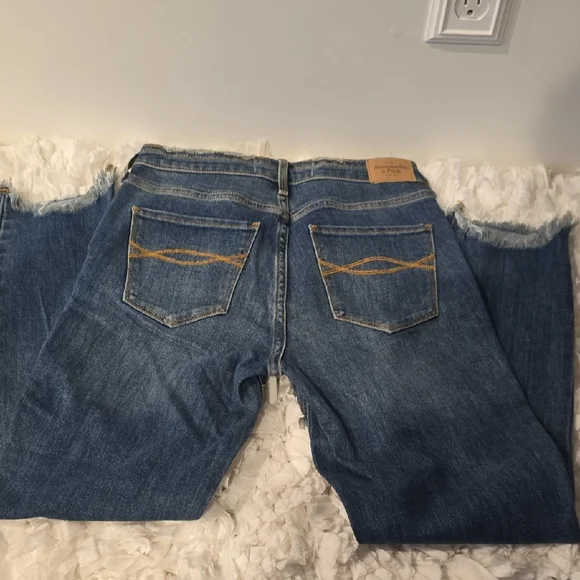 Abercrombie & Fitch Women's Size 27 Ankle-length High-rise Denim Jeans - Picture 5 of 10
